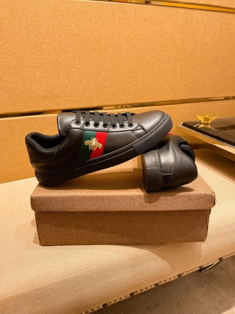 Gucci Low Shoes Original 25617