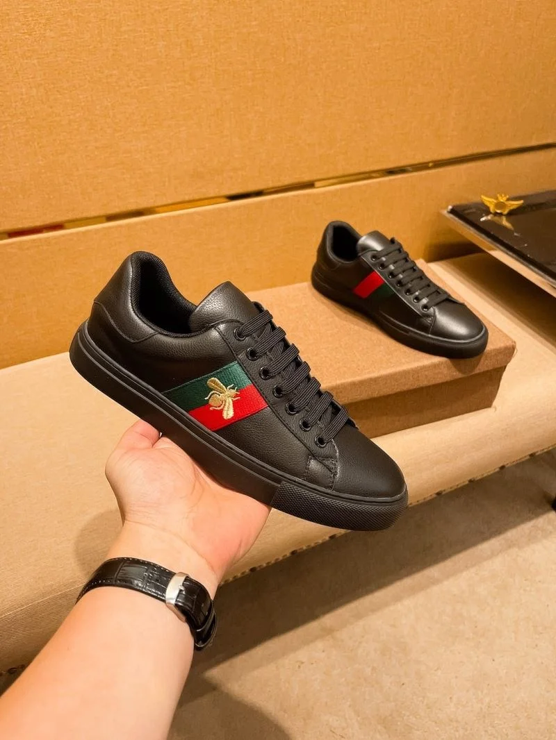 Gucci Low Shoes Original 25617