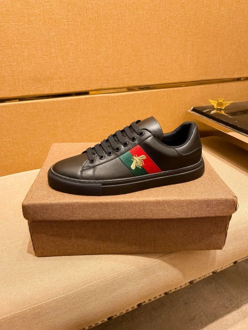 Gucci Low Shoes Original 25617
