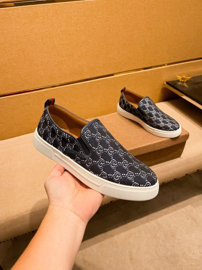 Compact Gucci Low Shoes 25627