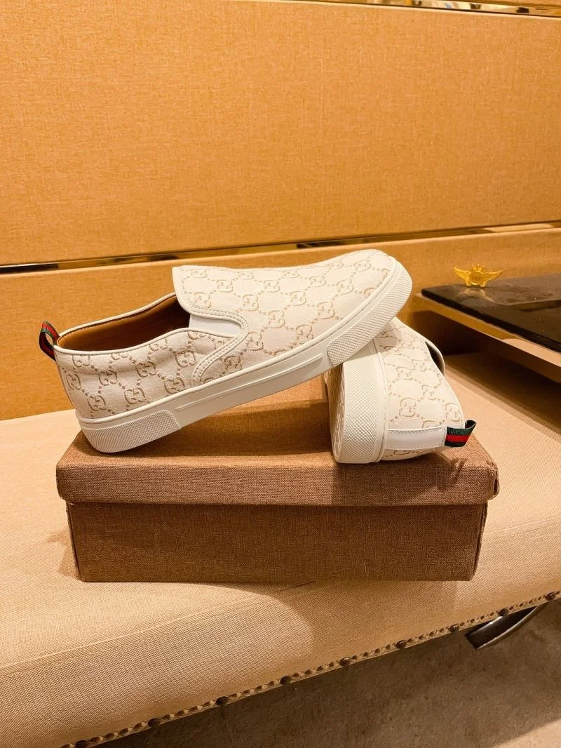 Gucci Low Shoes Neat 25611