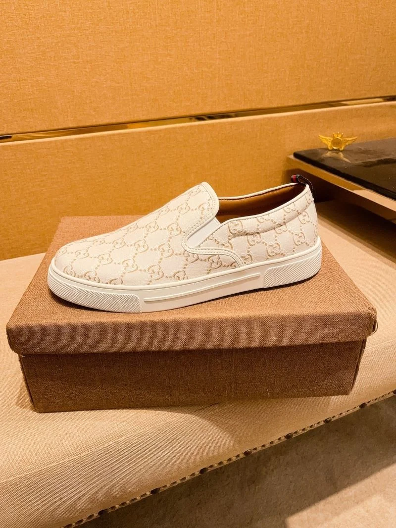 Gucci Low Shoes Neat 25611