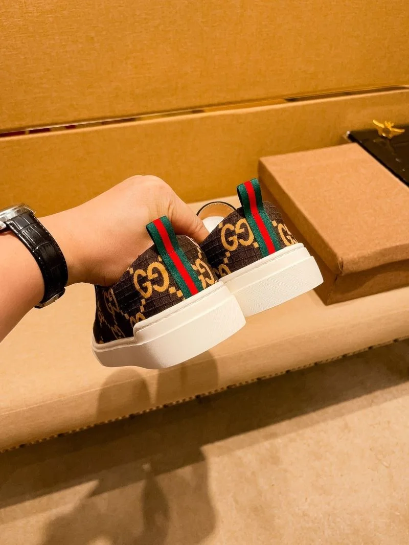 Gucci Low Shoes Contemporary 25609