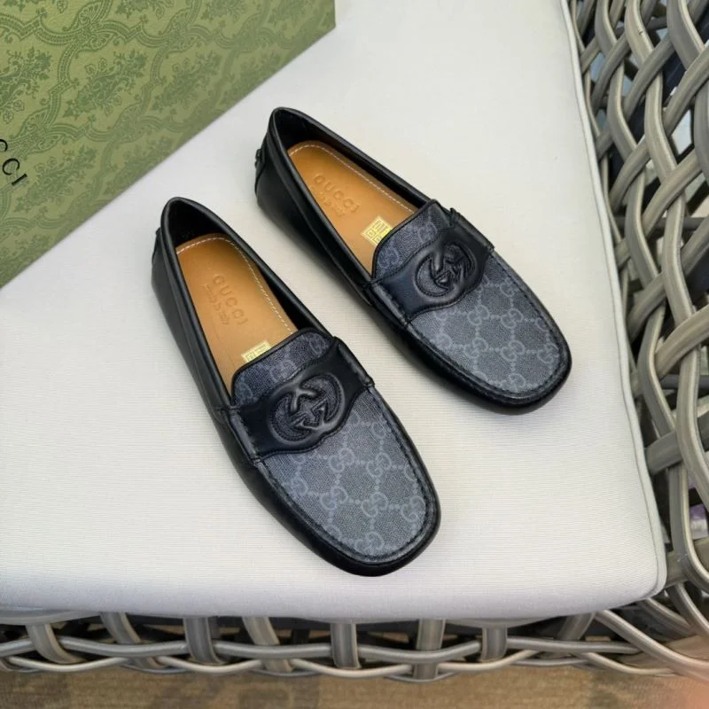 Modern Gucci Low Shoes 25645