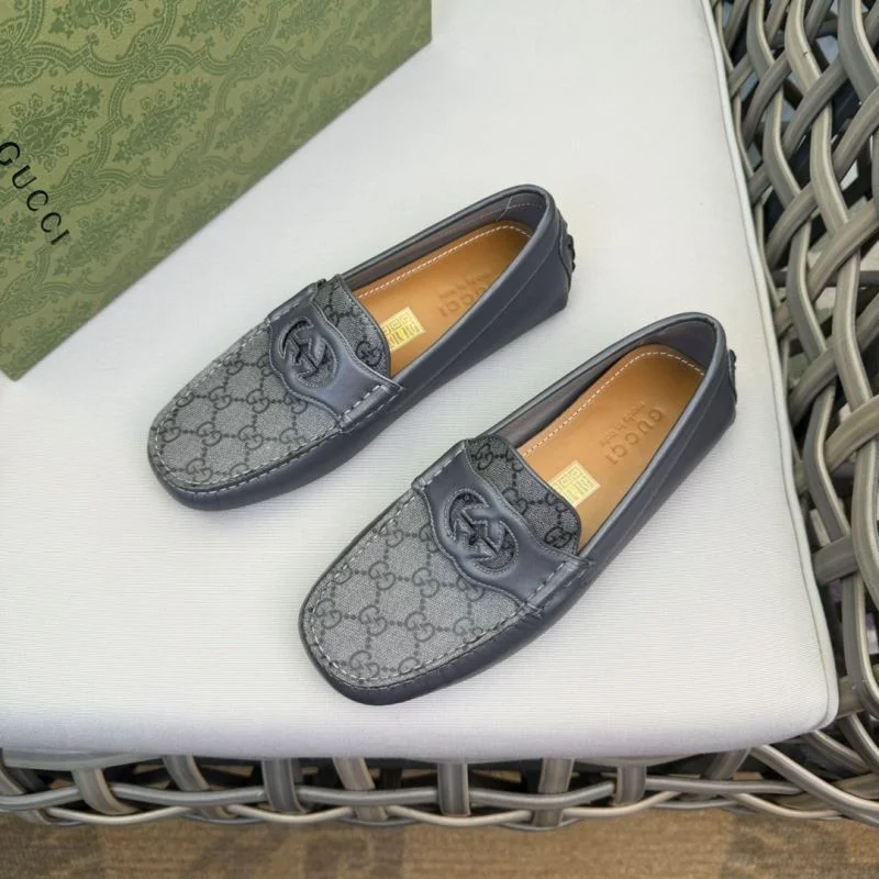 Gucci Low Shoes Comfortable 25613