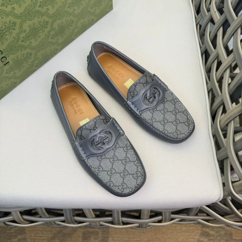 Gucci Low Shoes Comfortable 25613