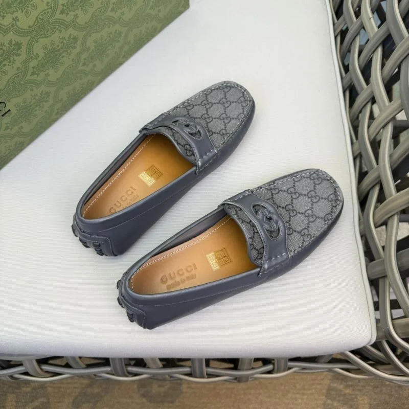 Gucci Low Shoes Comfortable 25613
