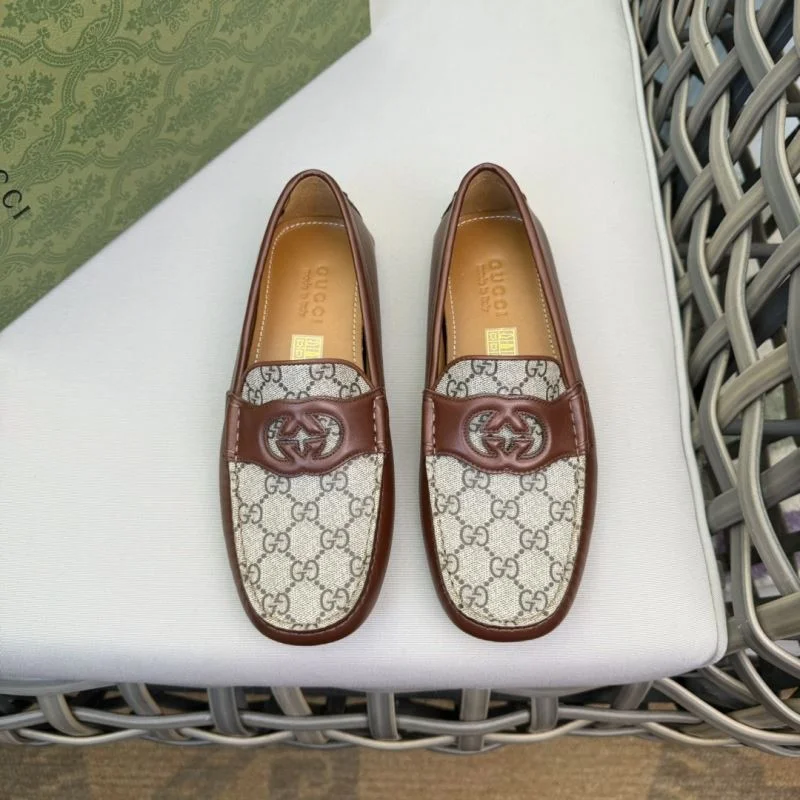 Gucci Low Shoes WellDesigned 25605