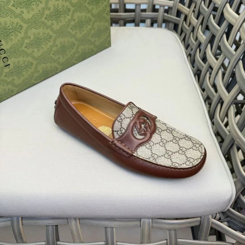 Gucci Low Shoes WellDesigned 25605