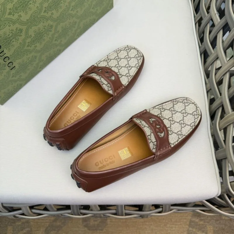 Gucci Low Shoes WellDesigned 25605