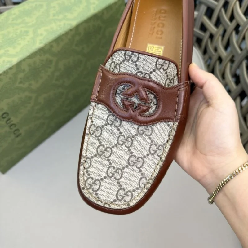Gucci Low Shoes WellDesigned 25605