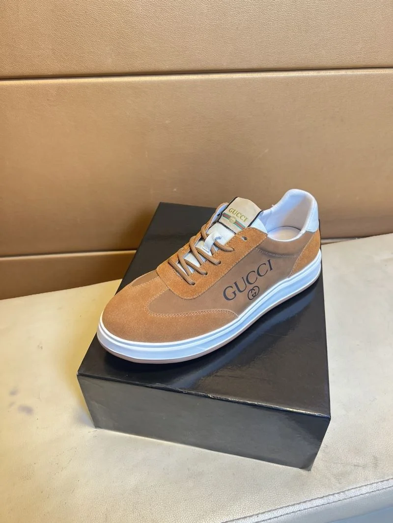 Gucci Low Shoes Practical 25641