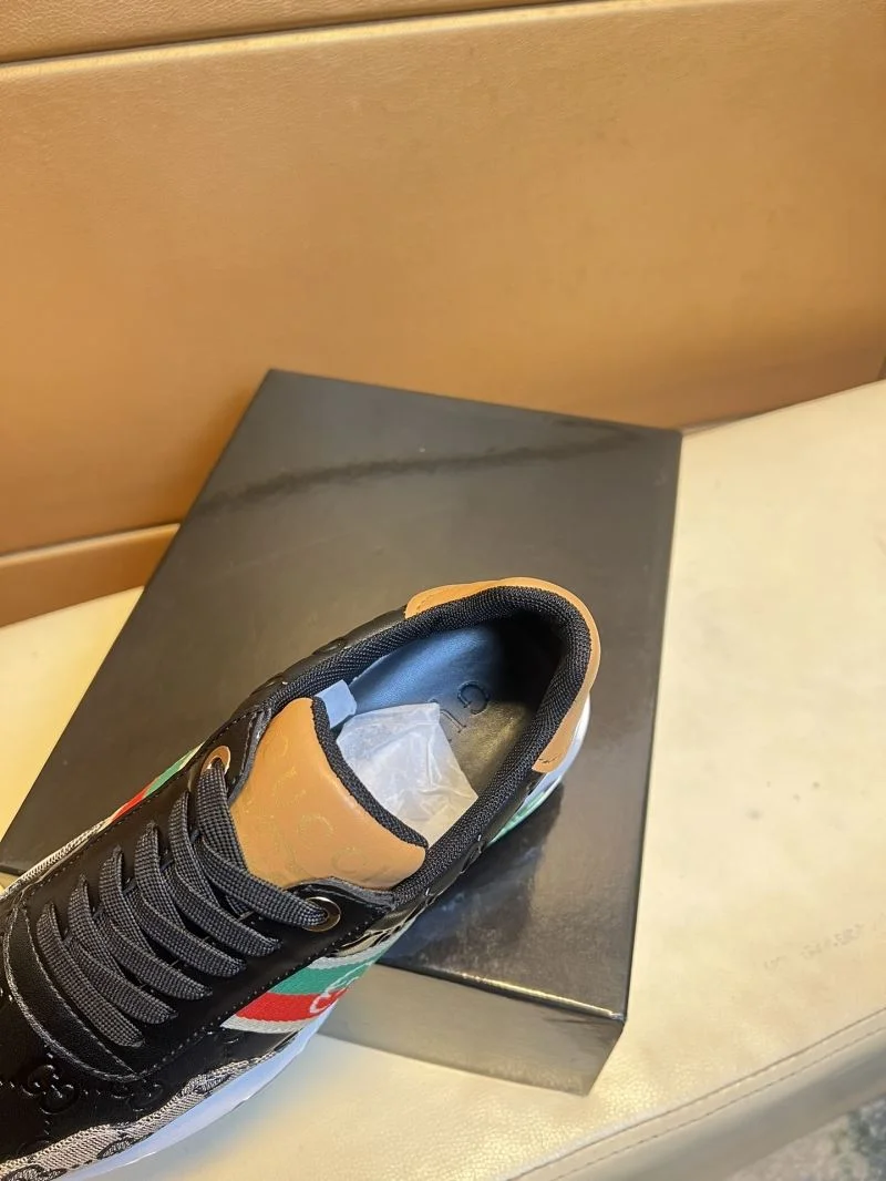 Effortless Gucci Low Shoes 25629