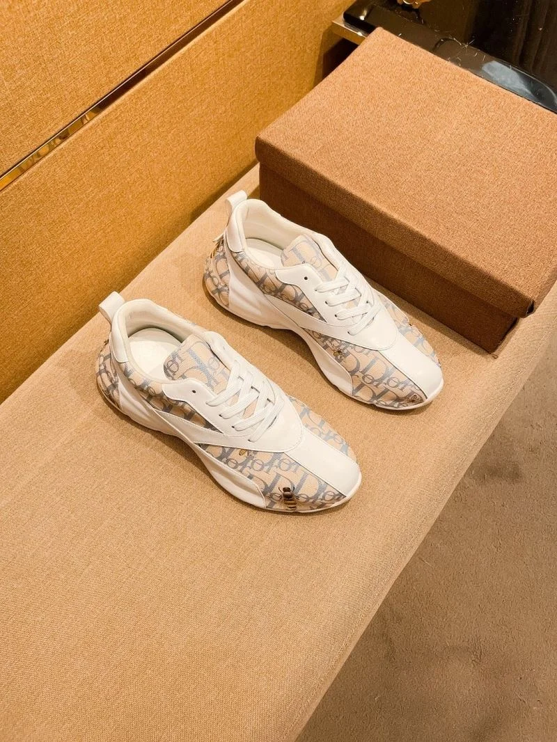 Gucci Low Shoes Premium 25599