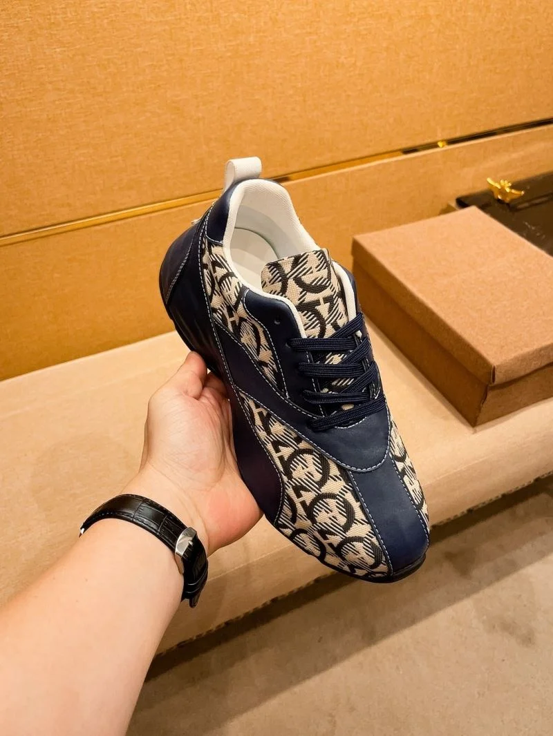 Gucci Low Shoes Casual 25591