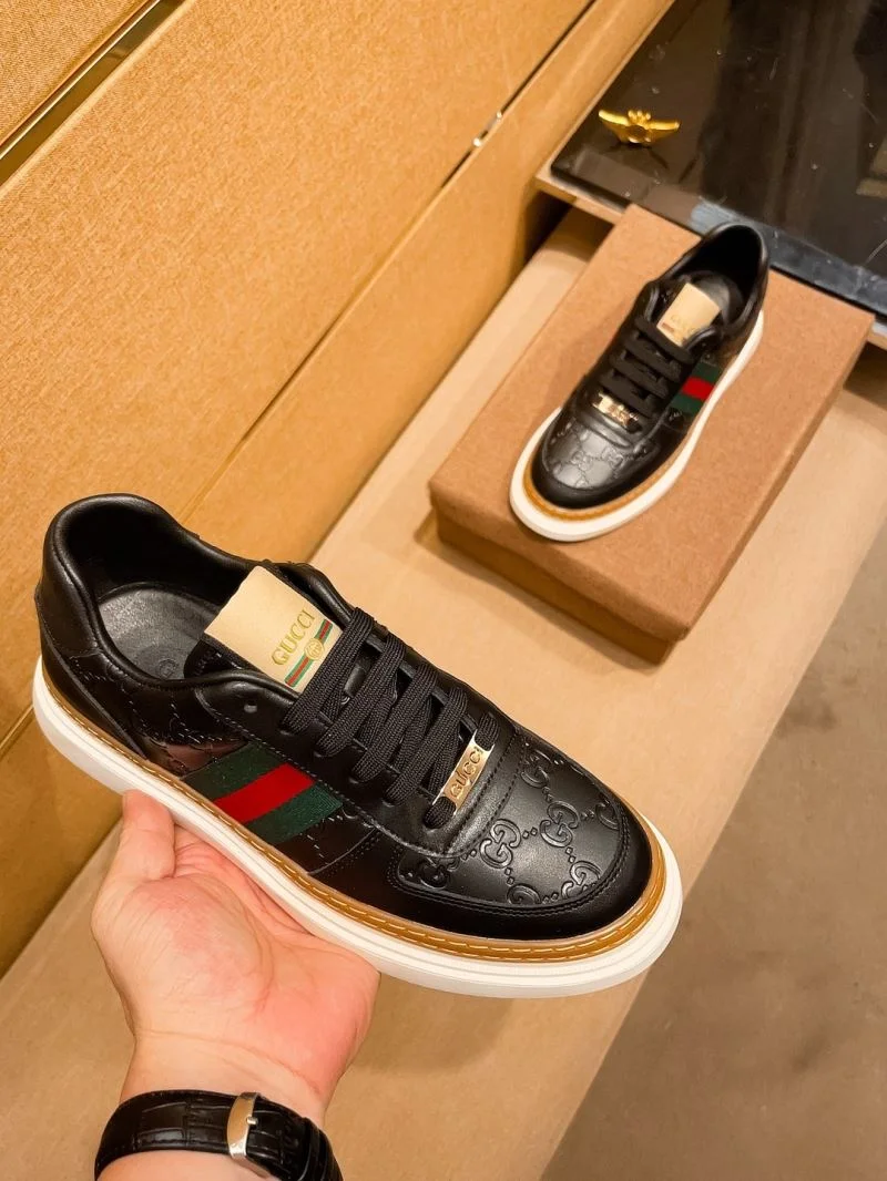 Gucci Low Shoes Trendsetting 25586