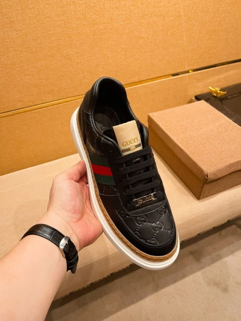 Gucci Low Shoes Trendsetting 25586