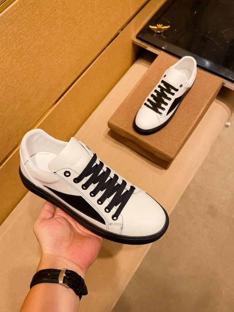 AllSeason Gucci Low Shoes 25623