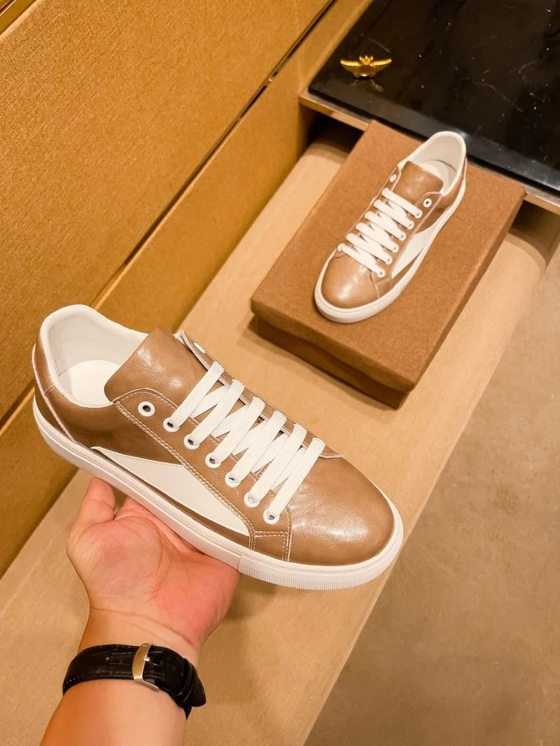 TechFriendly Gucci Low Shoes 25630