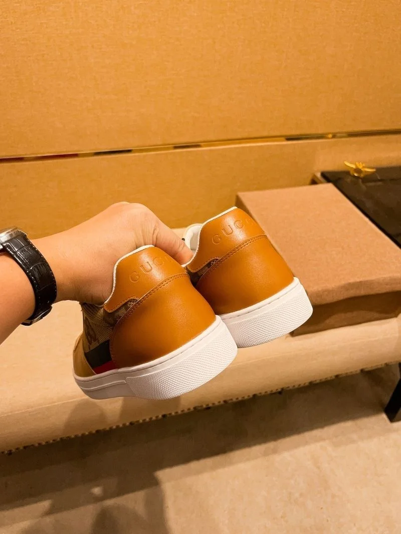 Gucci Low Shoes Packable 25583
