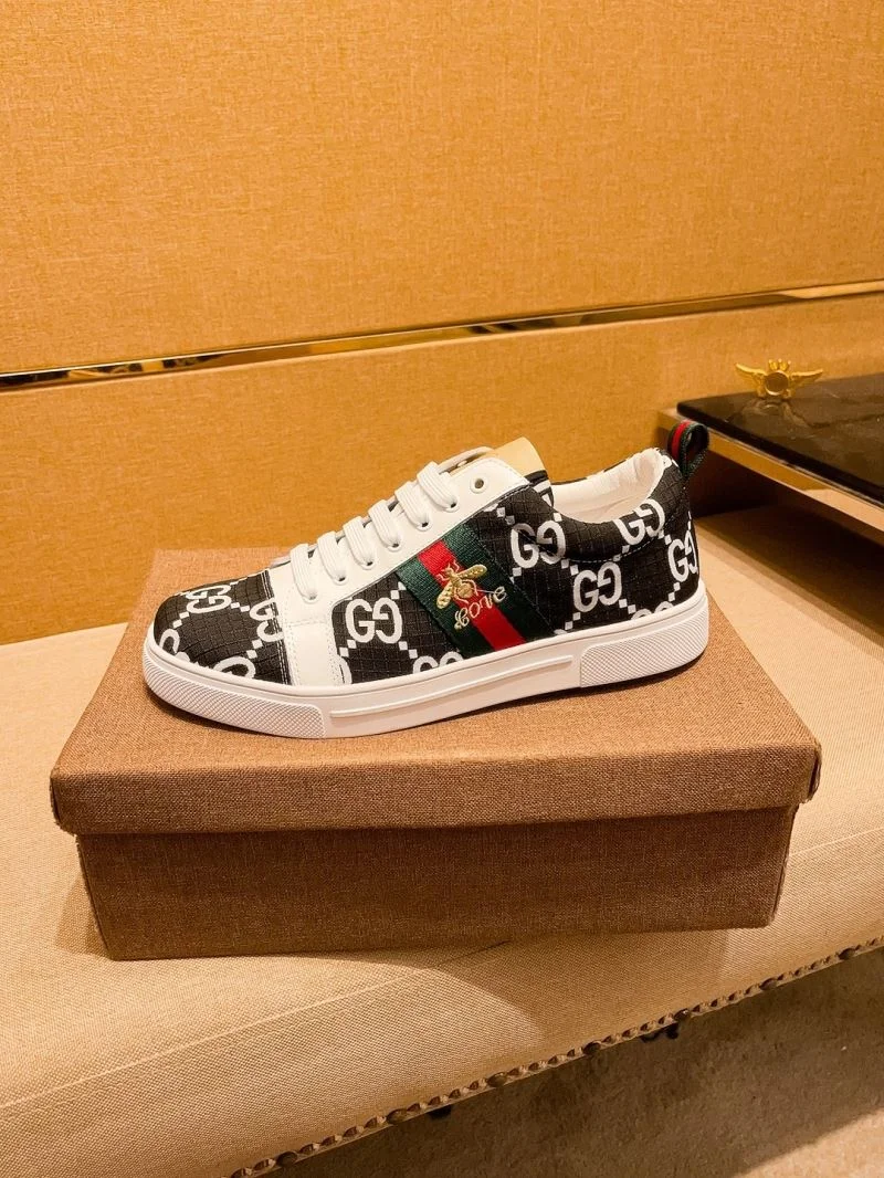 Gucci Low Shoes Modern 25588