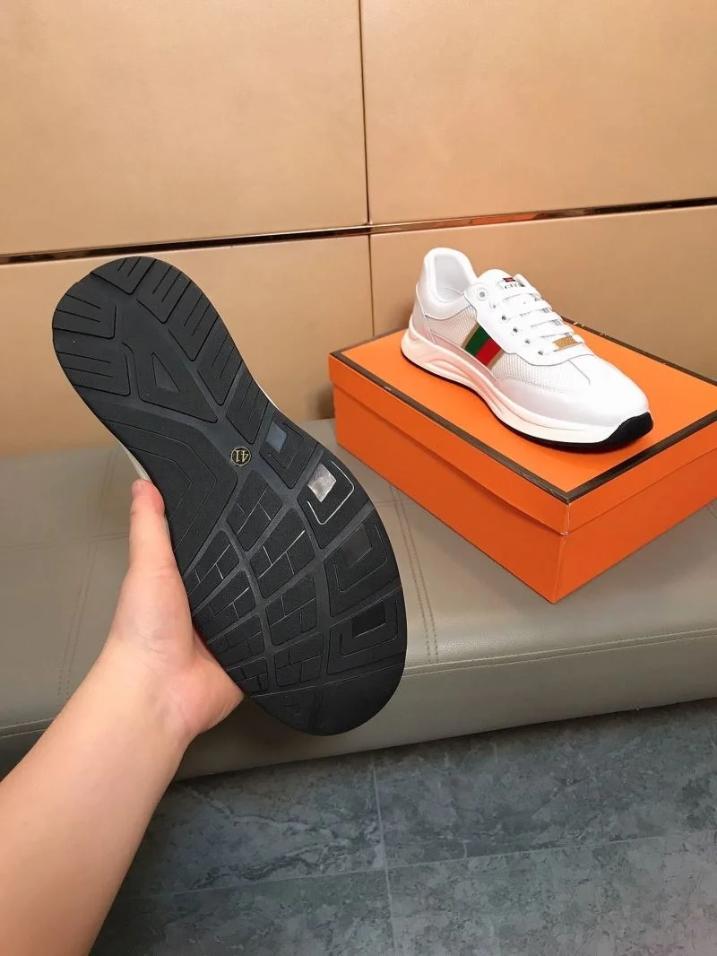 SmoothTexture Gucci Low Shoes 25565
