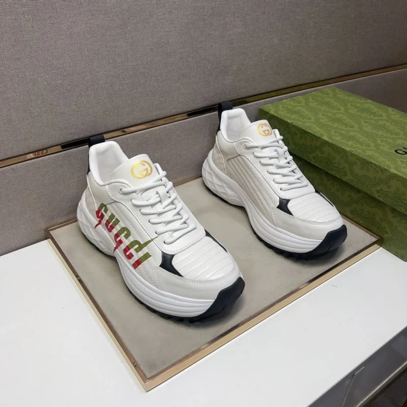 Lightweight Gucci Low Shoes 25574