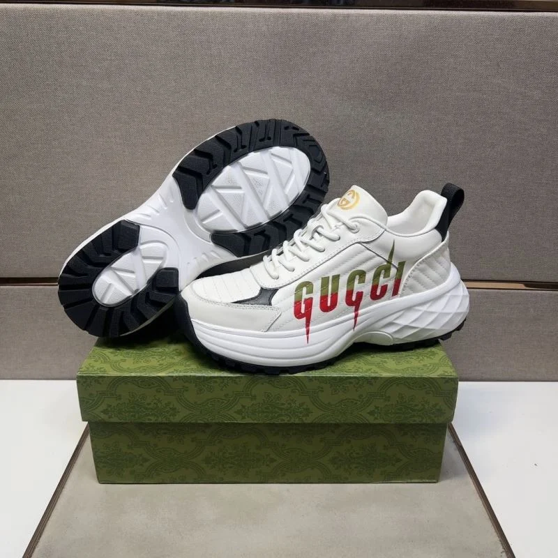 Lightweight Gucci Low Shoes 25574