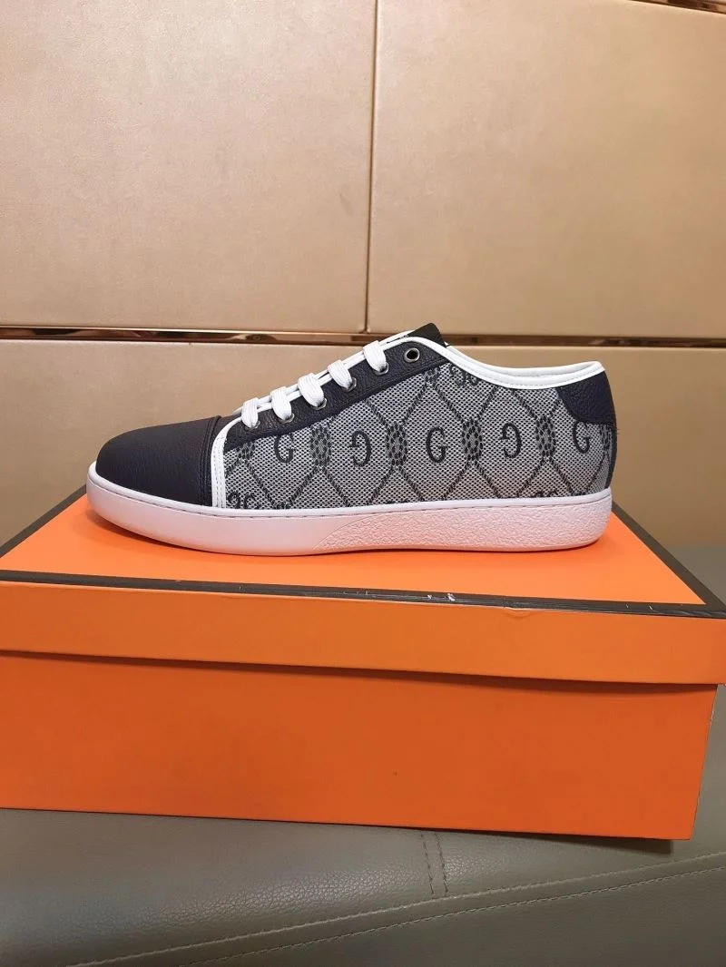 Effortless Gucci Low Shoes 25571