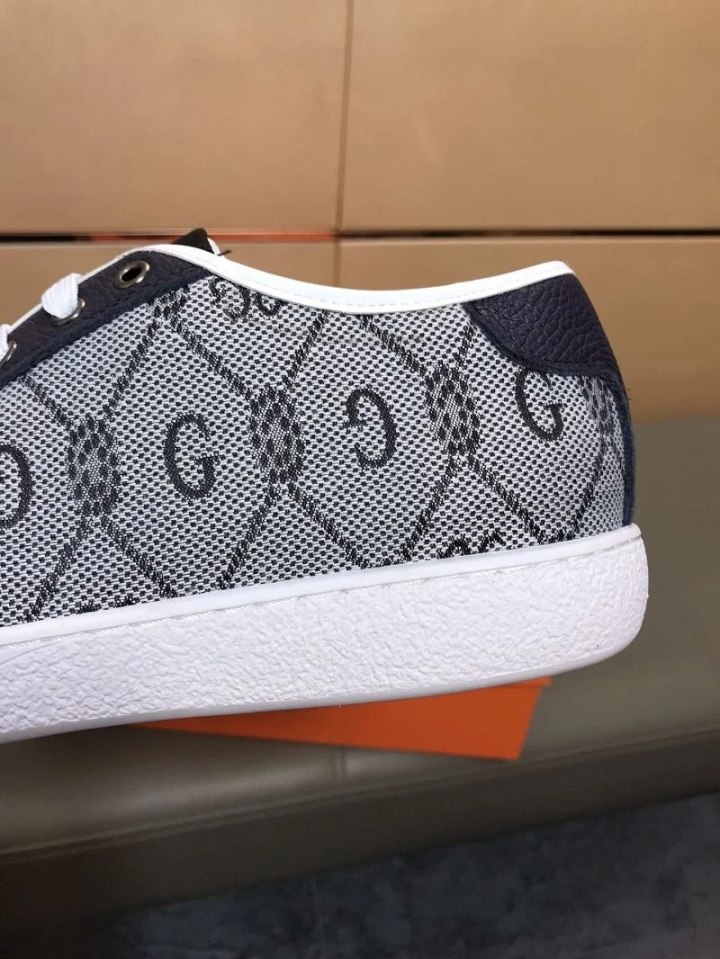 Effortless Gucci Low Shoes 25571