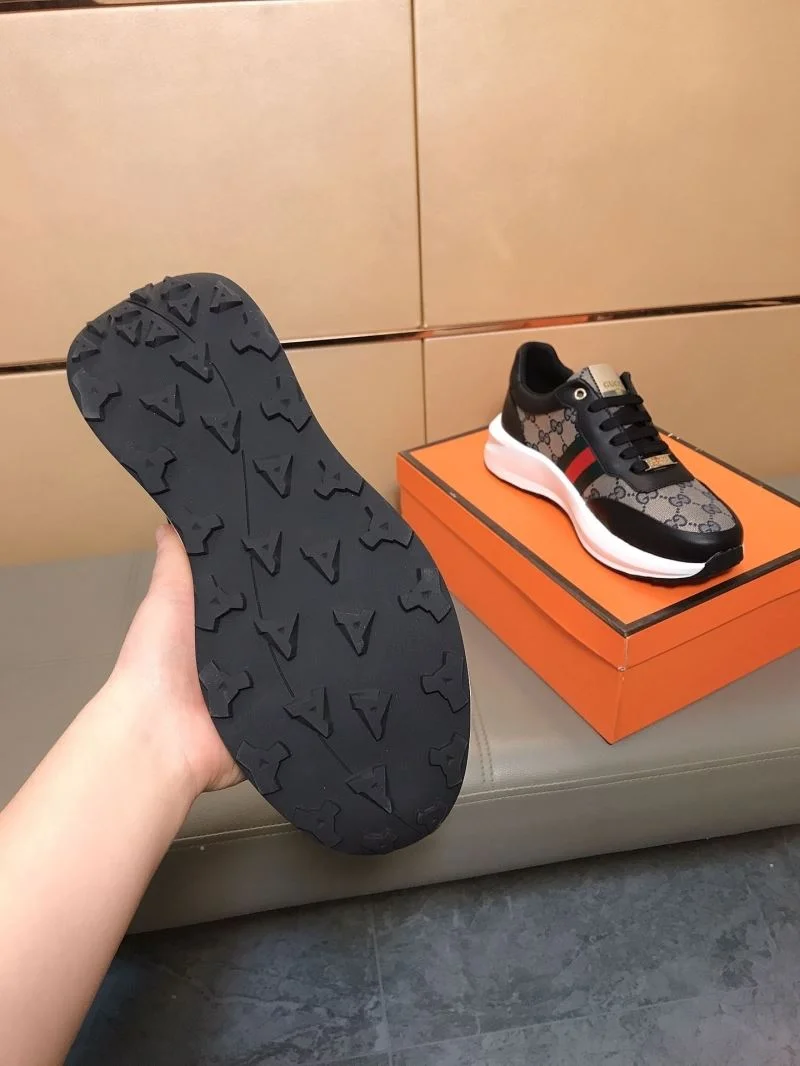 Gucci Low Shoes Resilient 25555