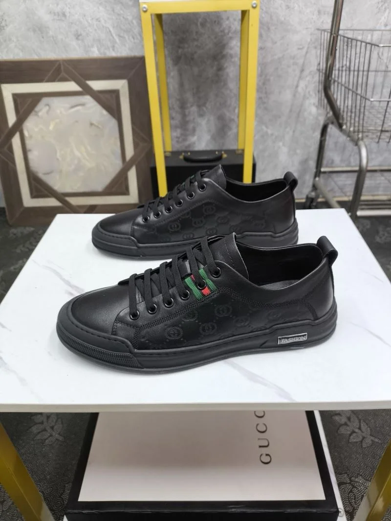 WaterResistant Gucci Low Shoes 25594