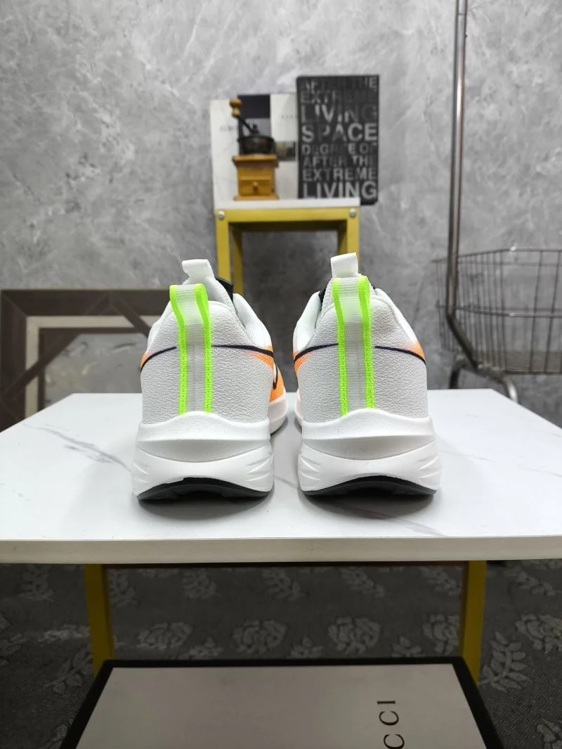 Gucci Low Shoes WellDesigned 25553