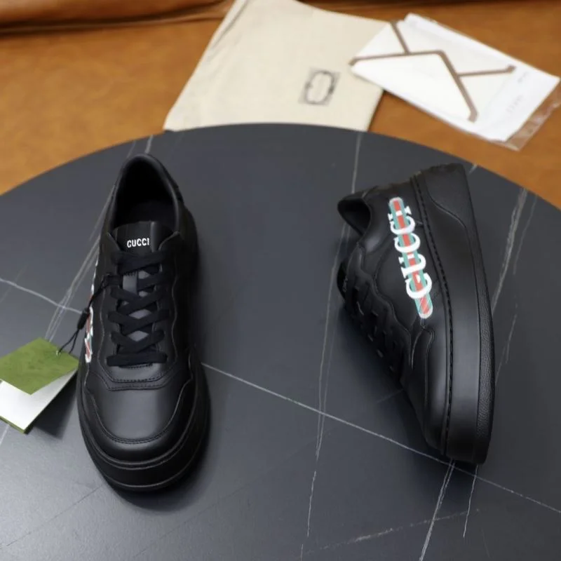 TravelReady Gucci Low Shoes 25621