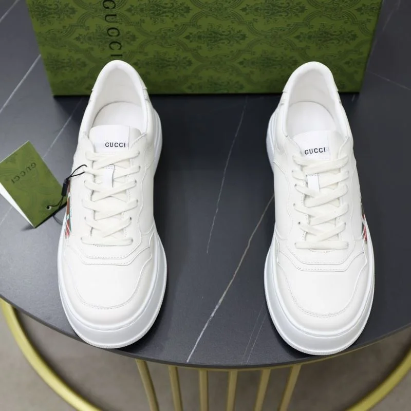 Gucci Low Shoes Compact 25546