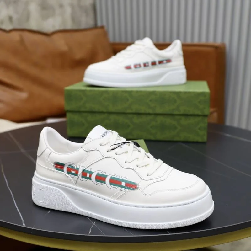 Gucci Low Shoes Compact 25546