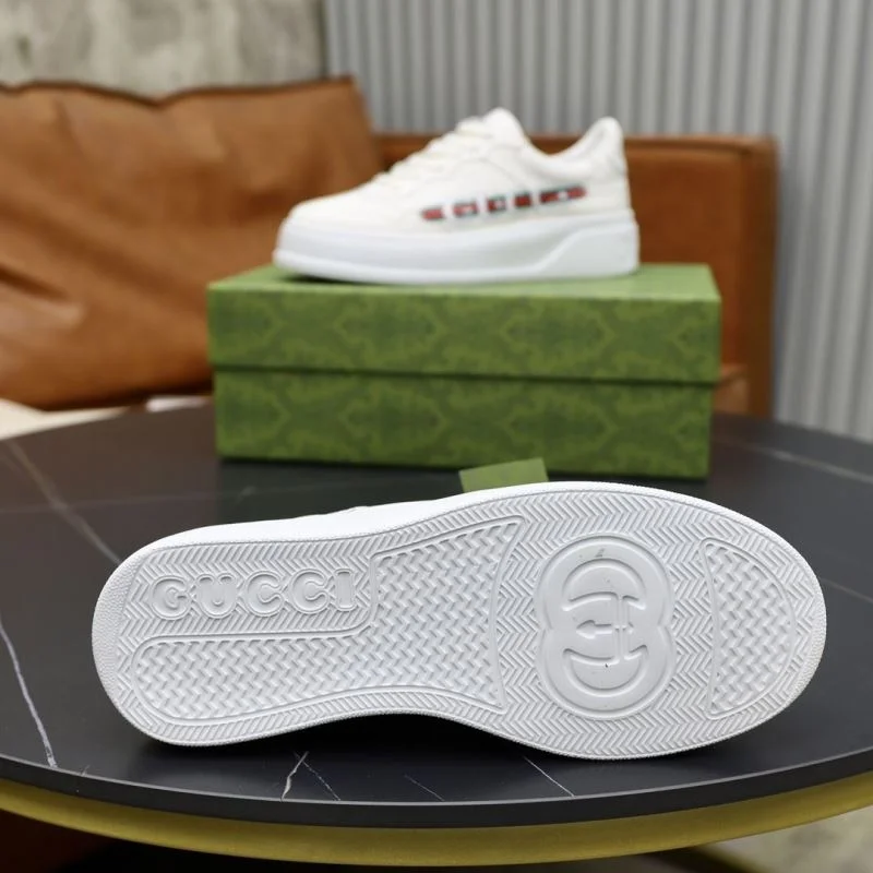 Gucci Low Shoes Compact 25546