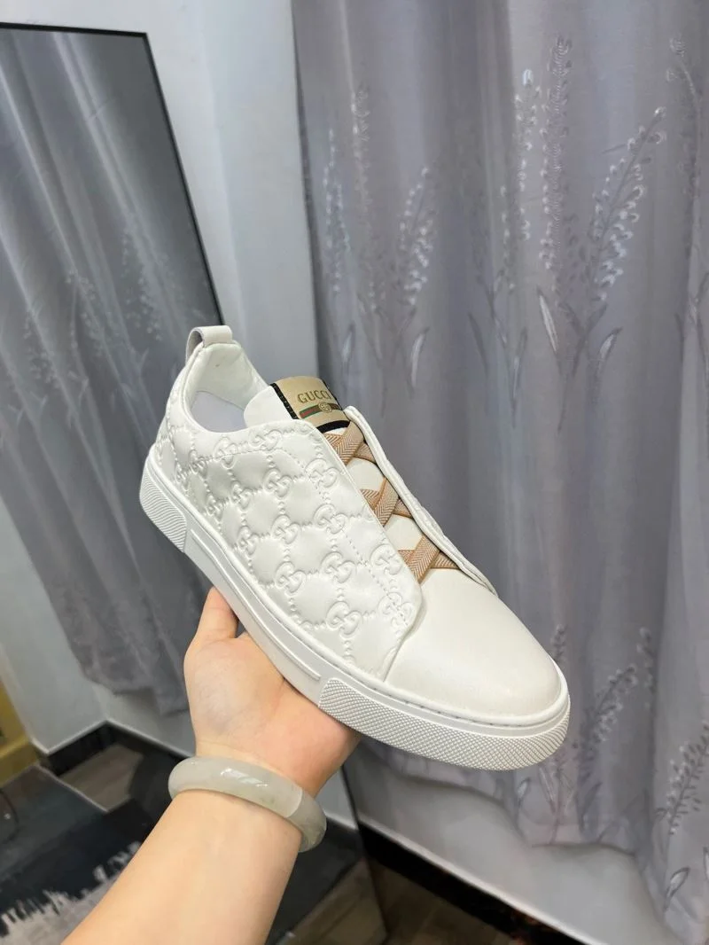Gucci Low Shoes SoftTouch 25528