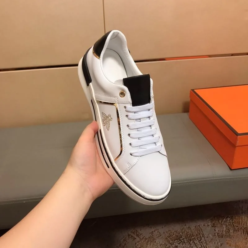 Vibrant Gucci Low Shoes 25534