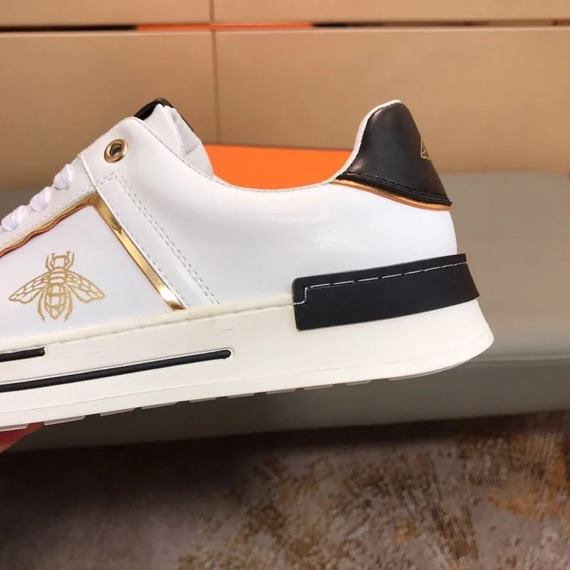 Vibrant Gucci Low Shoes 25534