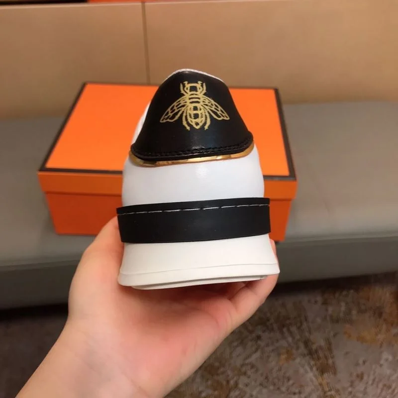 Vibrant Gucci Low Shoes 25534