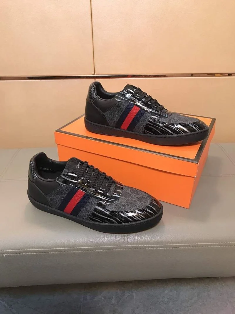 Compact Gucci Low Shoes 25518