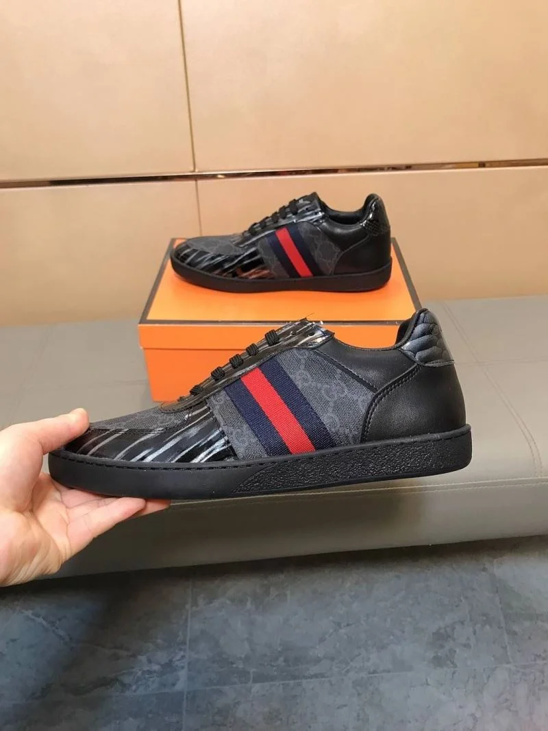Compact Gucci Low Shoes 25518