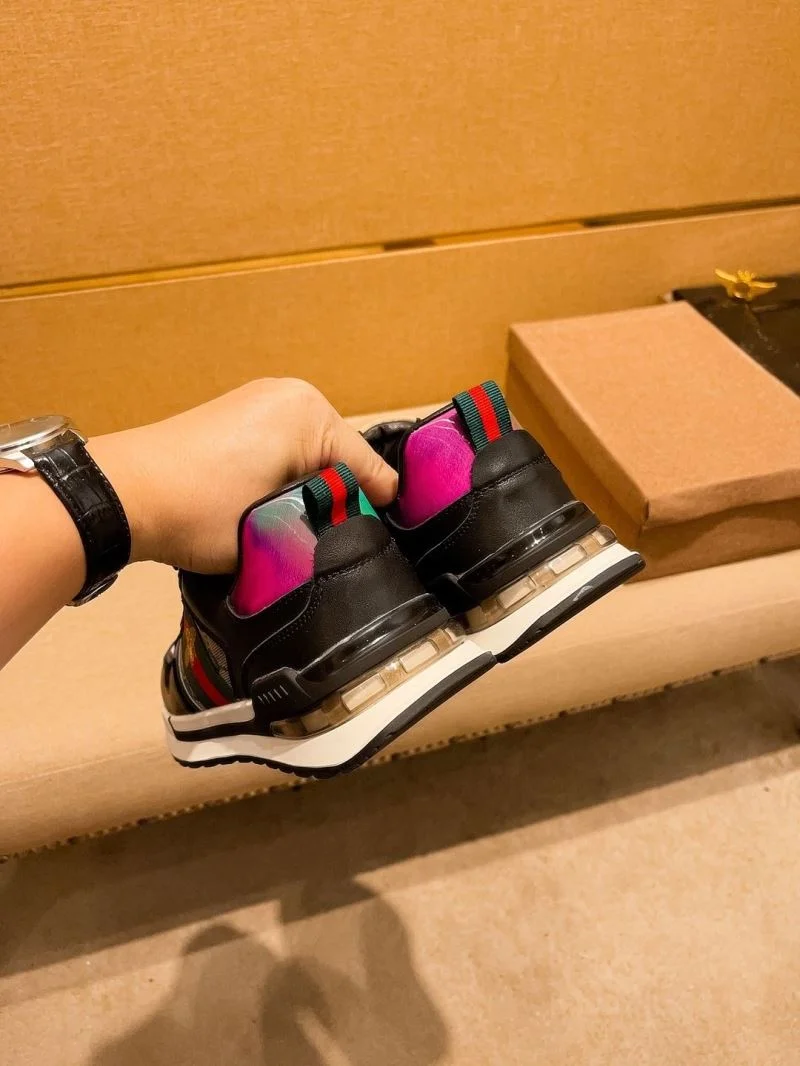 Gucci Low Shoes Sporty 25540