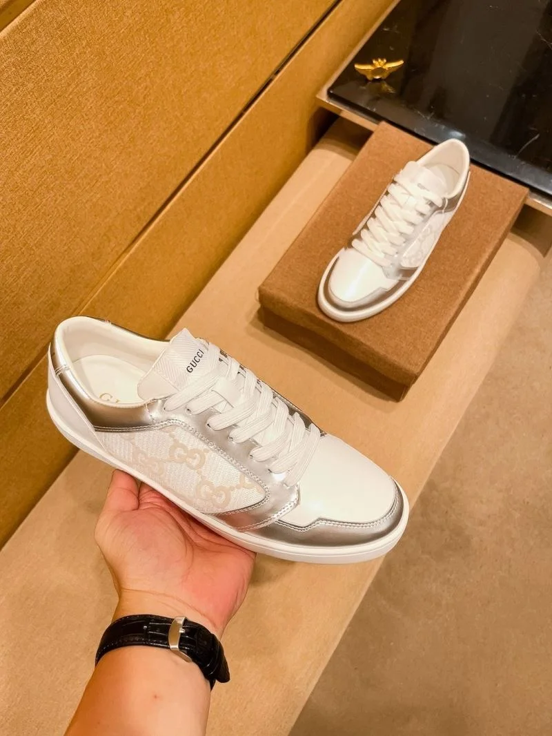 Gucci Low Shoes WeatherProof 25515