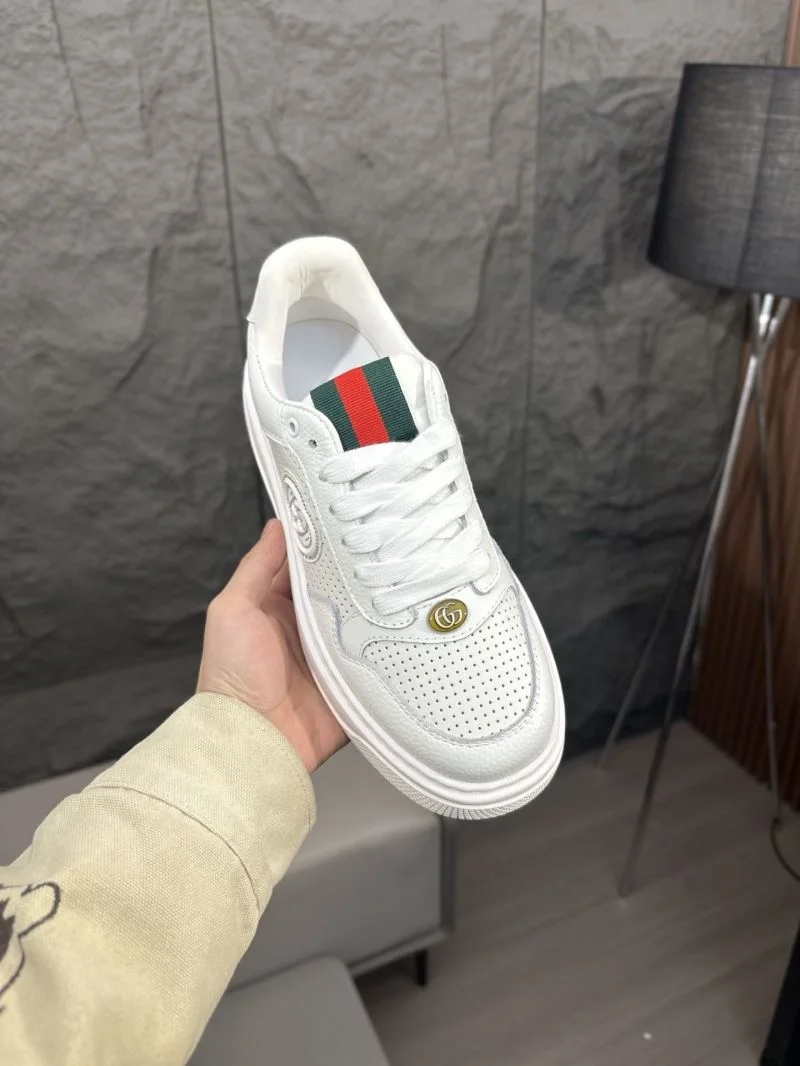 Gucci Low Shoes Breathable 25517