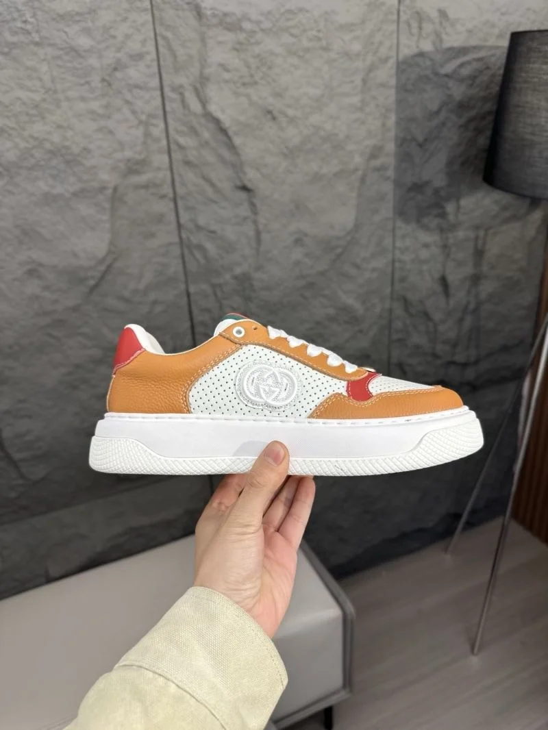 Vibrant Gucci Low Shoes 25522
