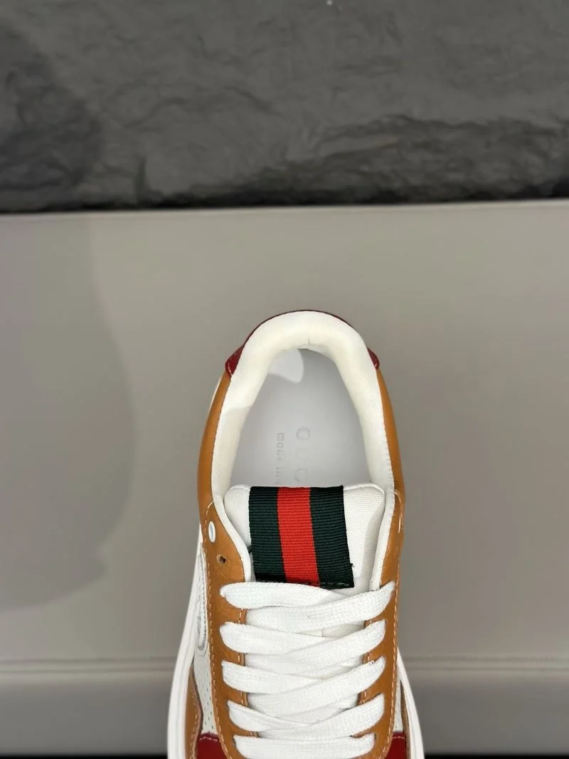 Vibrant Gucci Low Shoes 25522