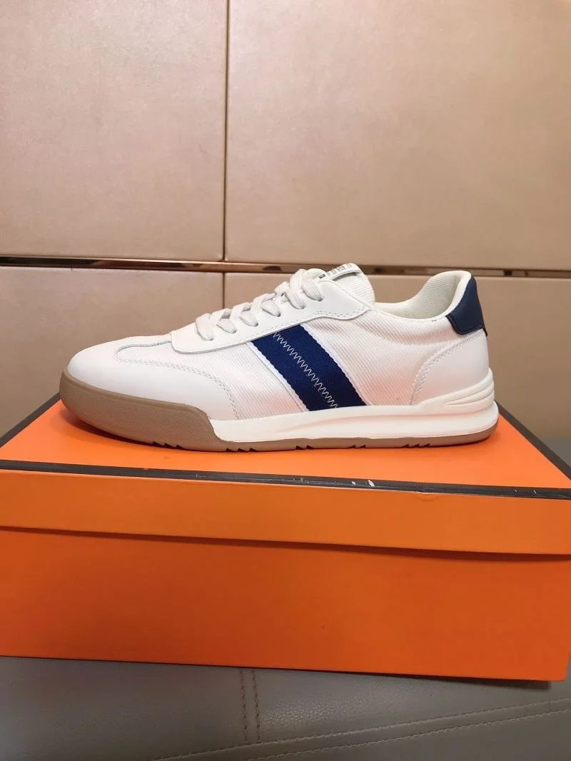 Vibrant Gucci Low Shoes 25492