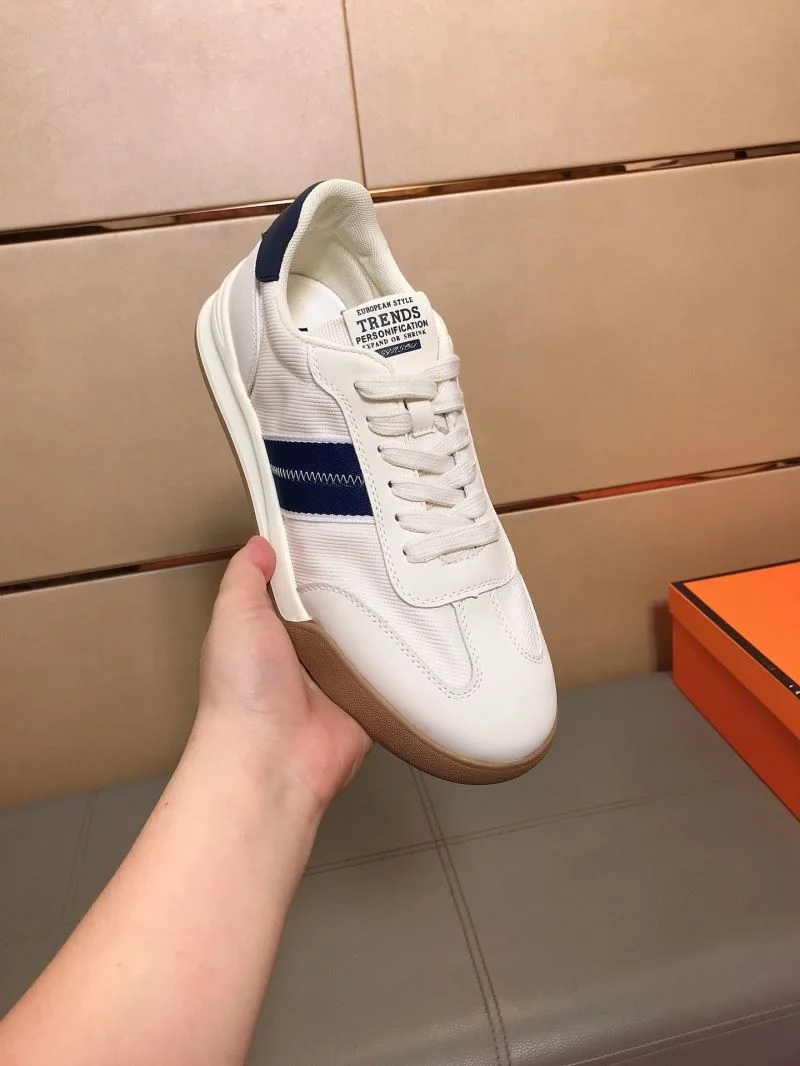 Vibrant Gucci Low Shoes 25492